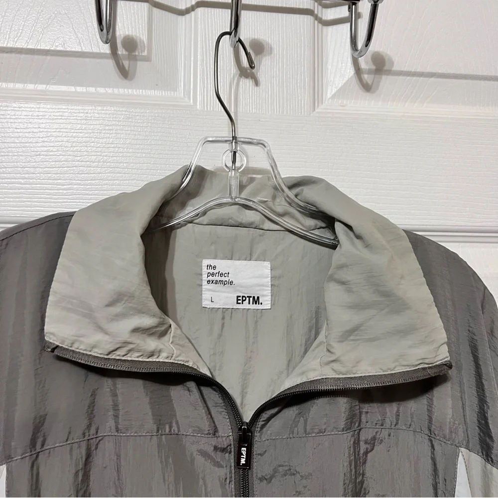 EPTM Jacket Size Large Mens Windbreaker Color Panel